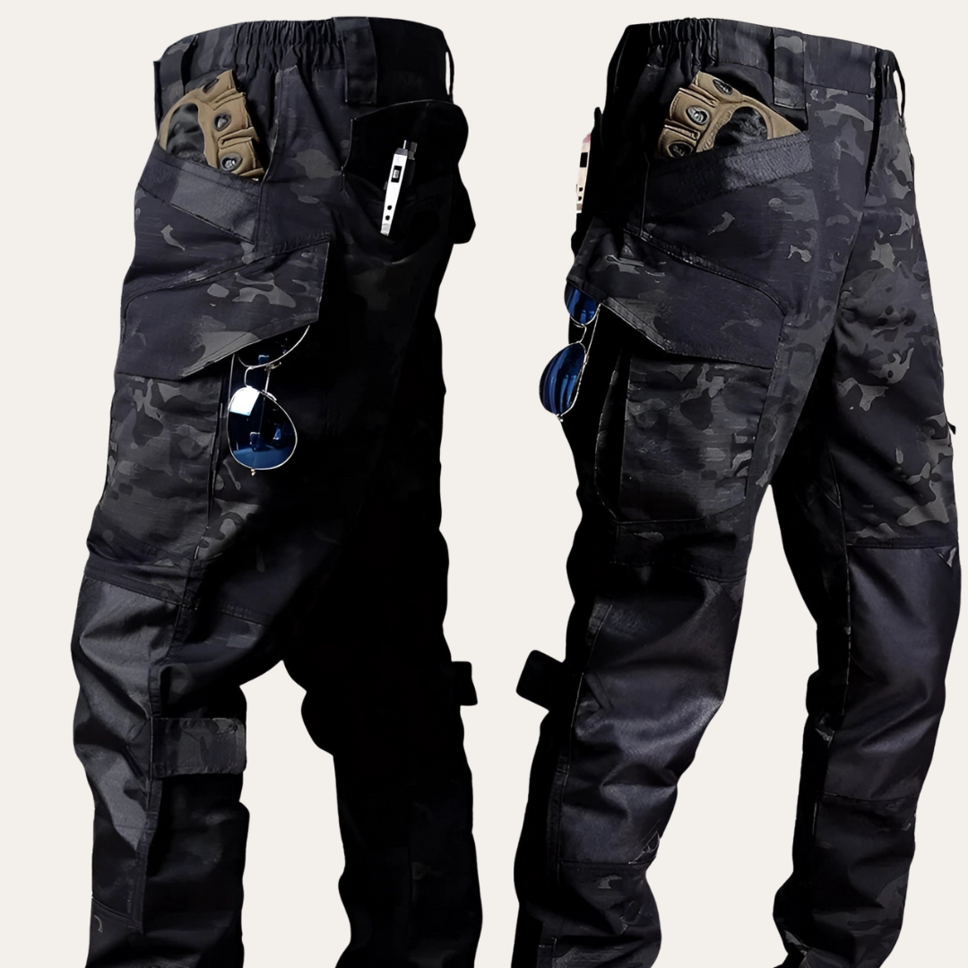 Conjunto táctico para hombre con diseño de camuflaje múltiple