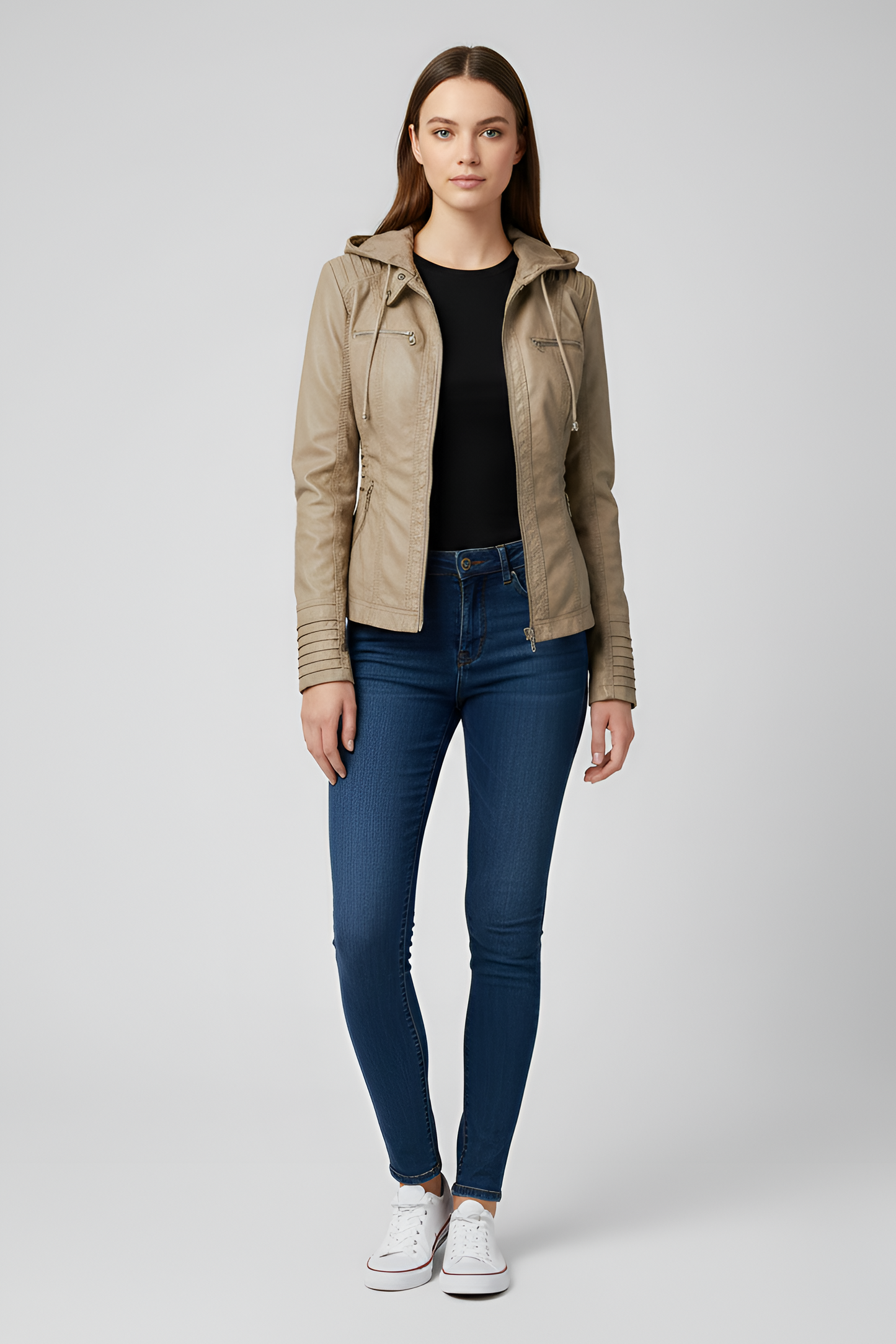 Chaqueta de mujer de cuero sintético con capucha