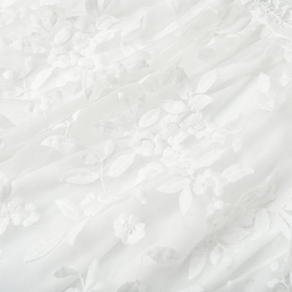 Bellona – Elegante minivestido de encaje