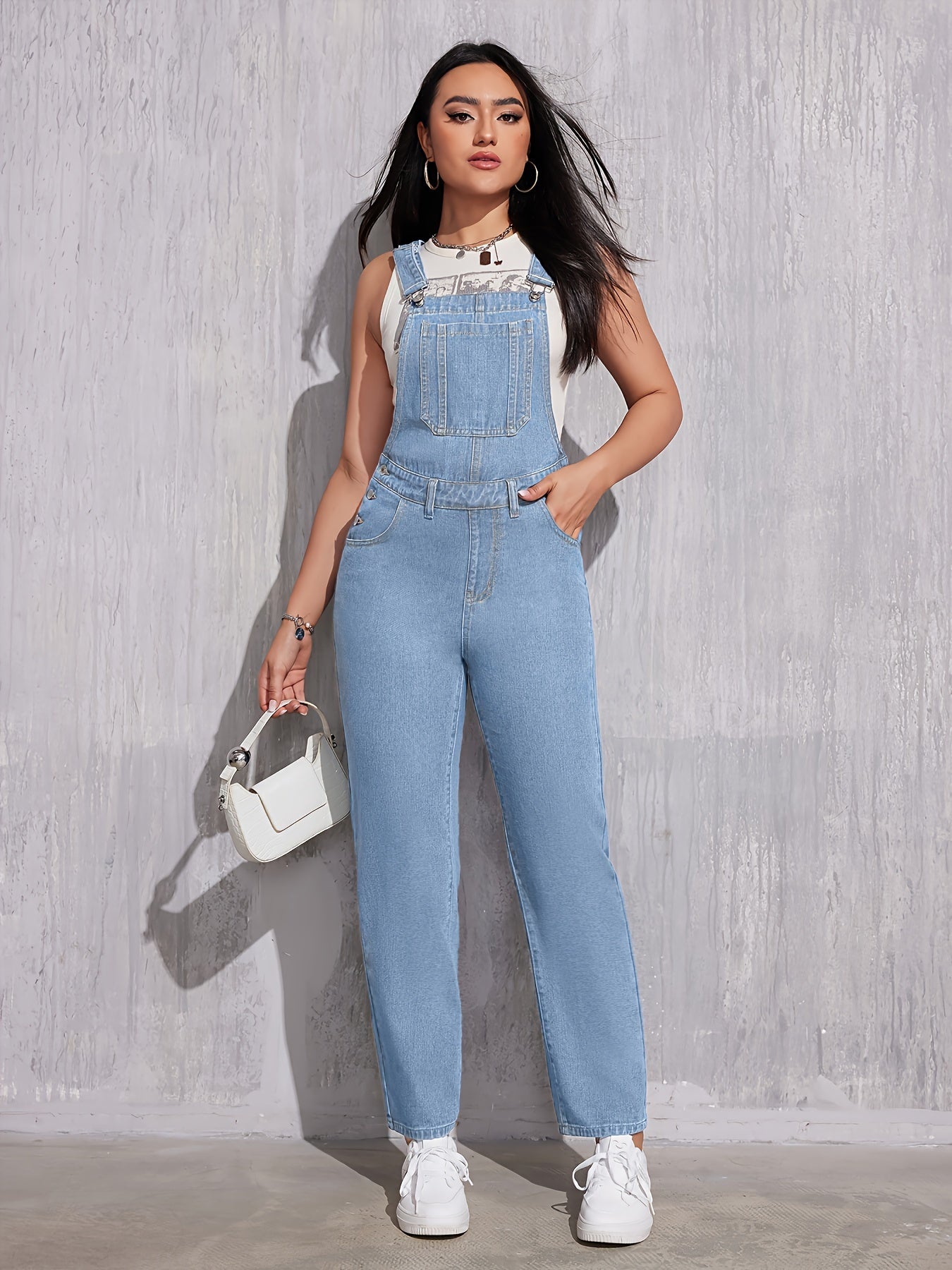 KRISTINE | Hellblauer Denim-Overall mit normaler Passform