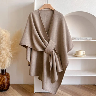 Luxuriöse Windjacke mit eleganter Drapierung