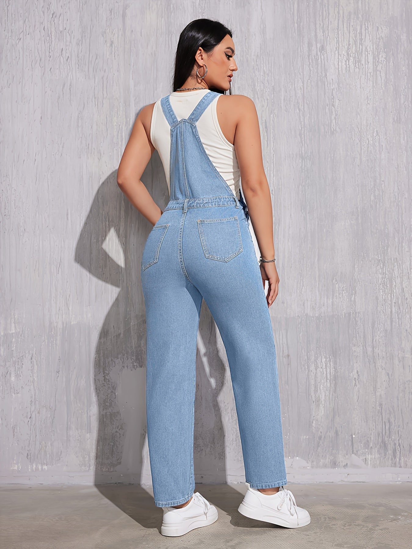 KRISTINE | Hellblauer Denim-Overall mit normaler Passform