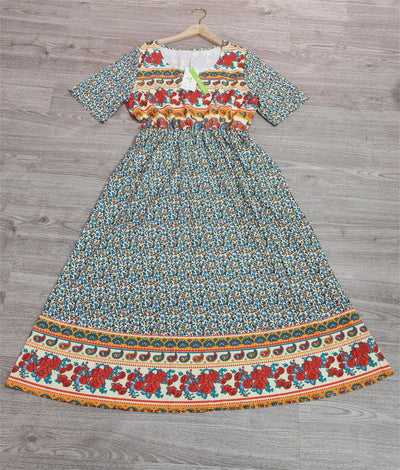 Helga - Besonderes Midikleid mit Rundhalsausschnitt