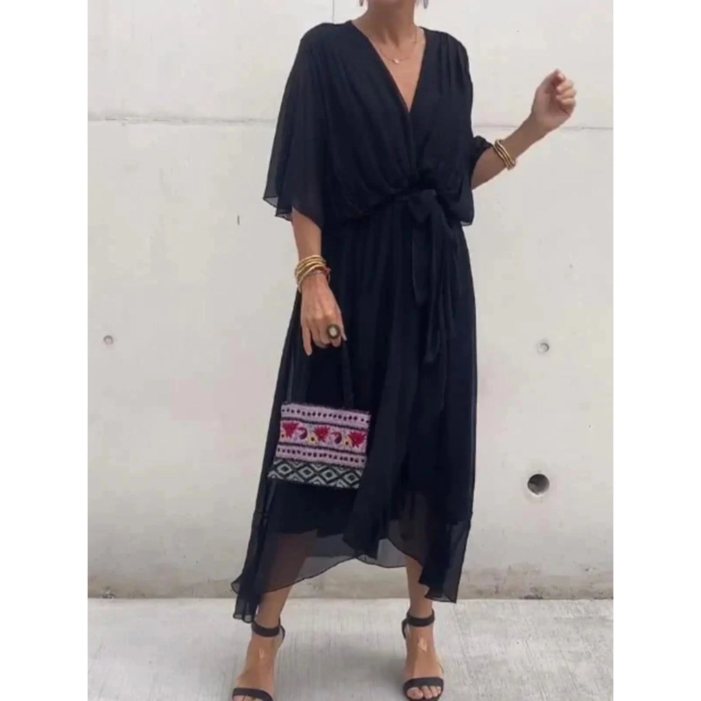 Damenkleid mit V-Ausschnitt | Stilvoller Seidenchiffon