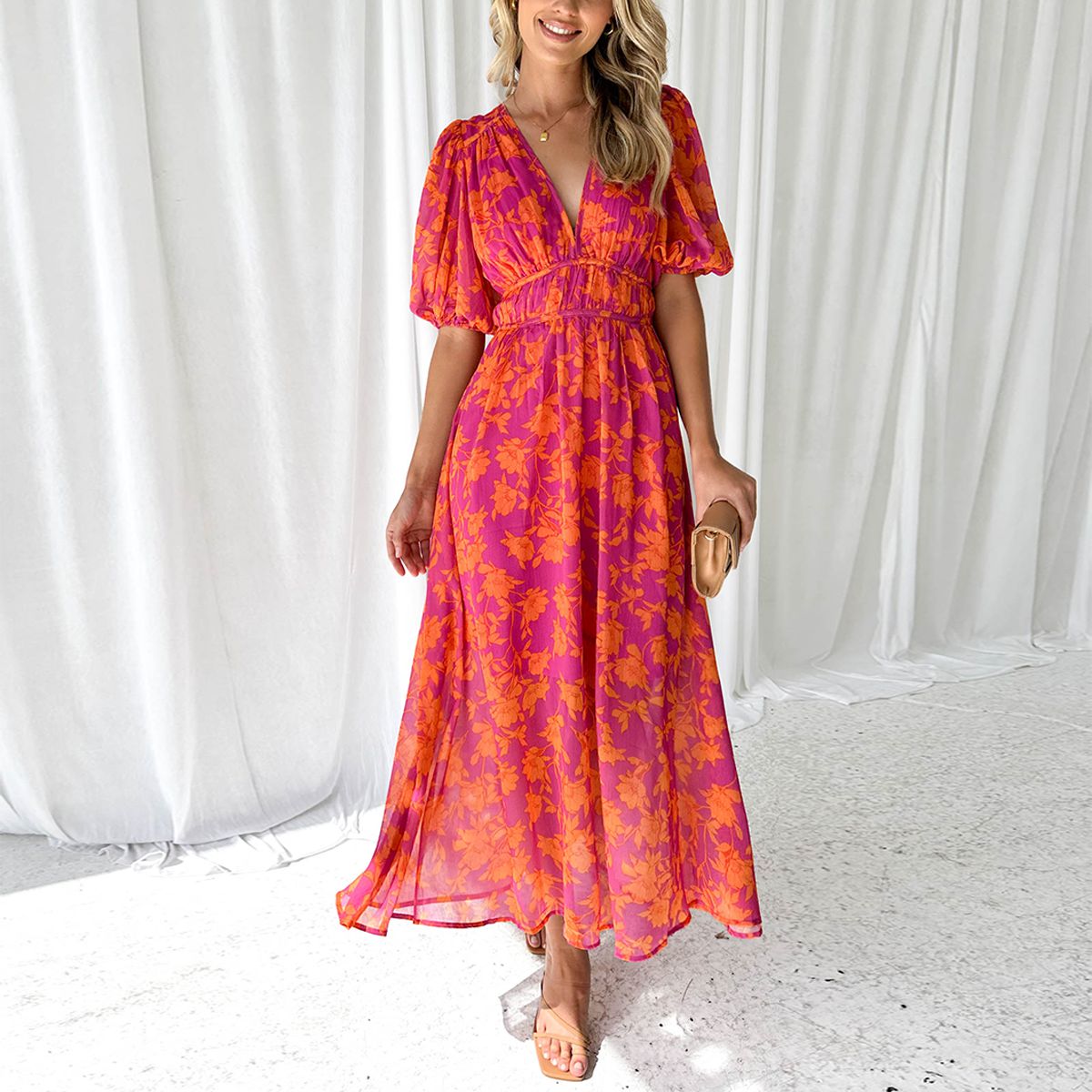 Kathy - Elegantes Maxikleid mit V-Ausschnitt