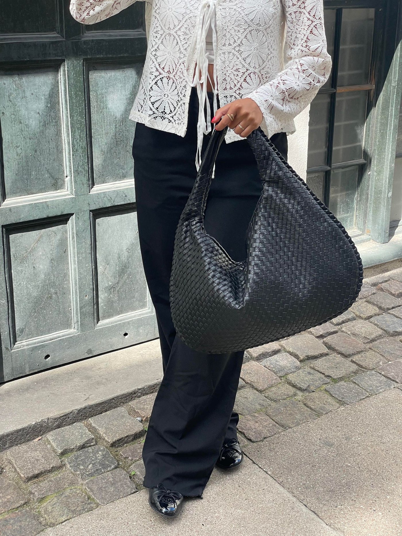 Geflochtene Handtasche als Must-Have