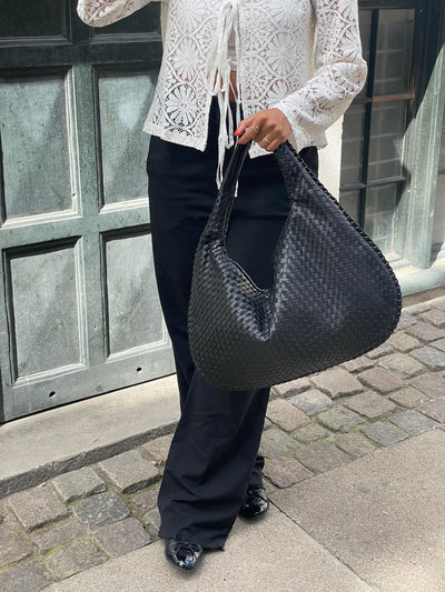 Geflochtene Handtasche als Must-Have