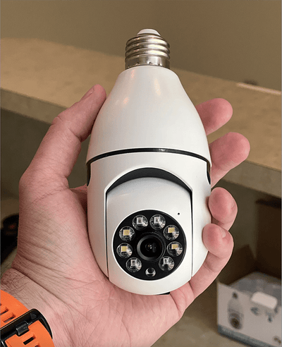 SafeSecure: Vigilancia del hogar sin complicaciones con cámara con luz y zoom inteligente