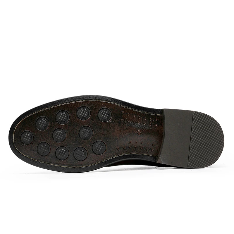 Mocassini da uomo in pelle scamosciata con suola in gomma - Eleganti dettagli trapuntati