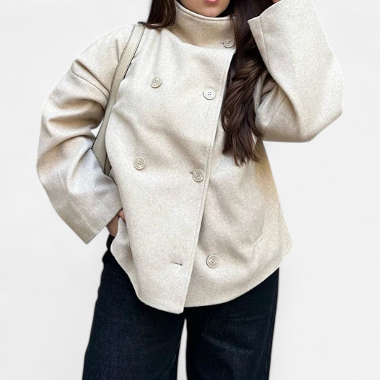 Cappotto corto da donna con collo alto chic