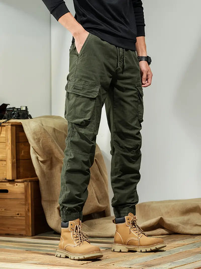 Robuste Herren Cargohose mit mehreren Taschen - lässige Outdoor-Hose