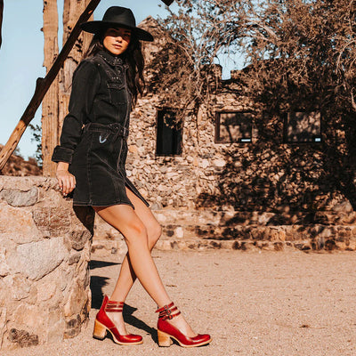 Wooden Walk - Edle High Heels
