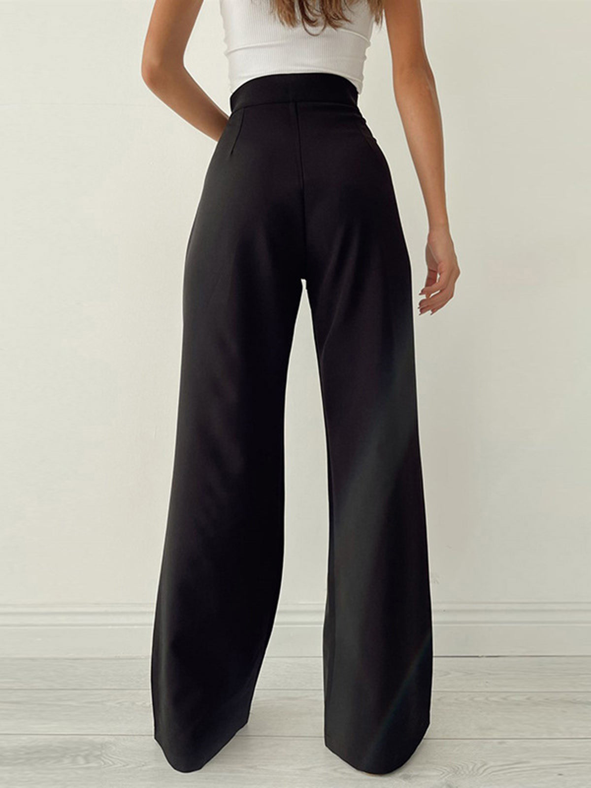 Damenhose mit weitem Bein - hohe Taille - plissierte Vorderseite - fließende, elegante Passform