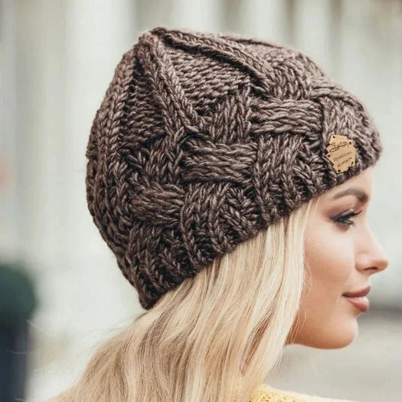 Bonnet en tricot doux et à la mode pour femmes et hommes