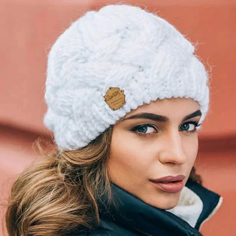 Bonnet en tricot doux et à la mode pour femmes et hommes
