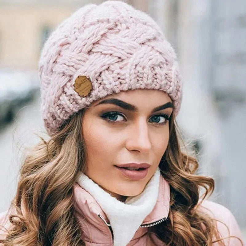 Bonnet en tricot doux et à la mode pour femmes et hommes