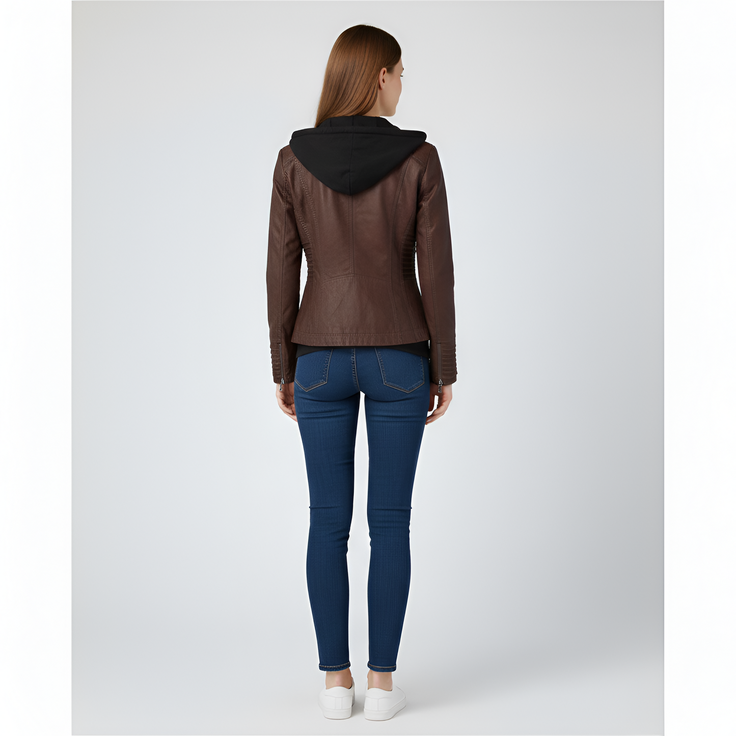 Γυναικείο μπουφάν από τεχνητό δέρμα με κουκούλα