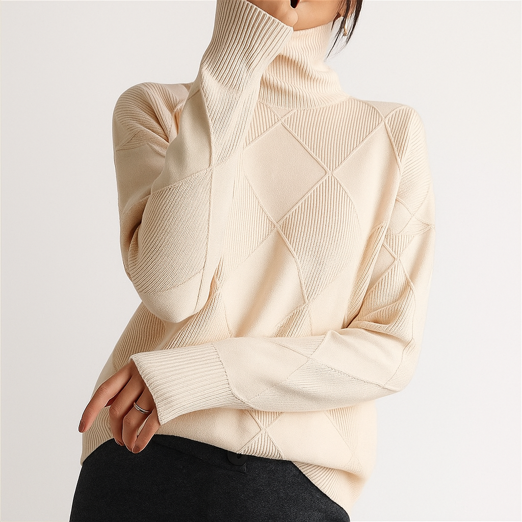 Sweater beige with model