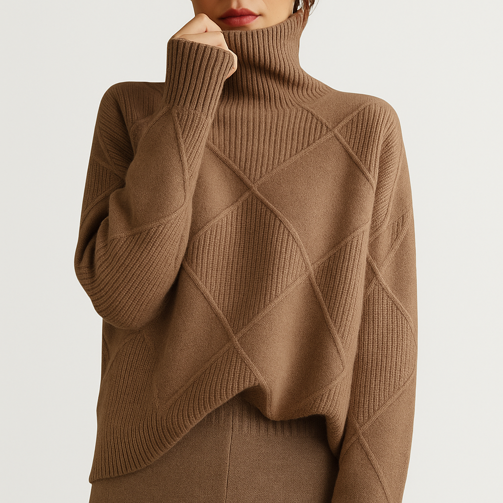 Sweater brown with model