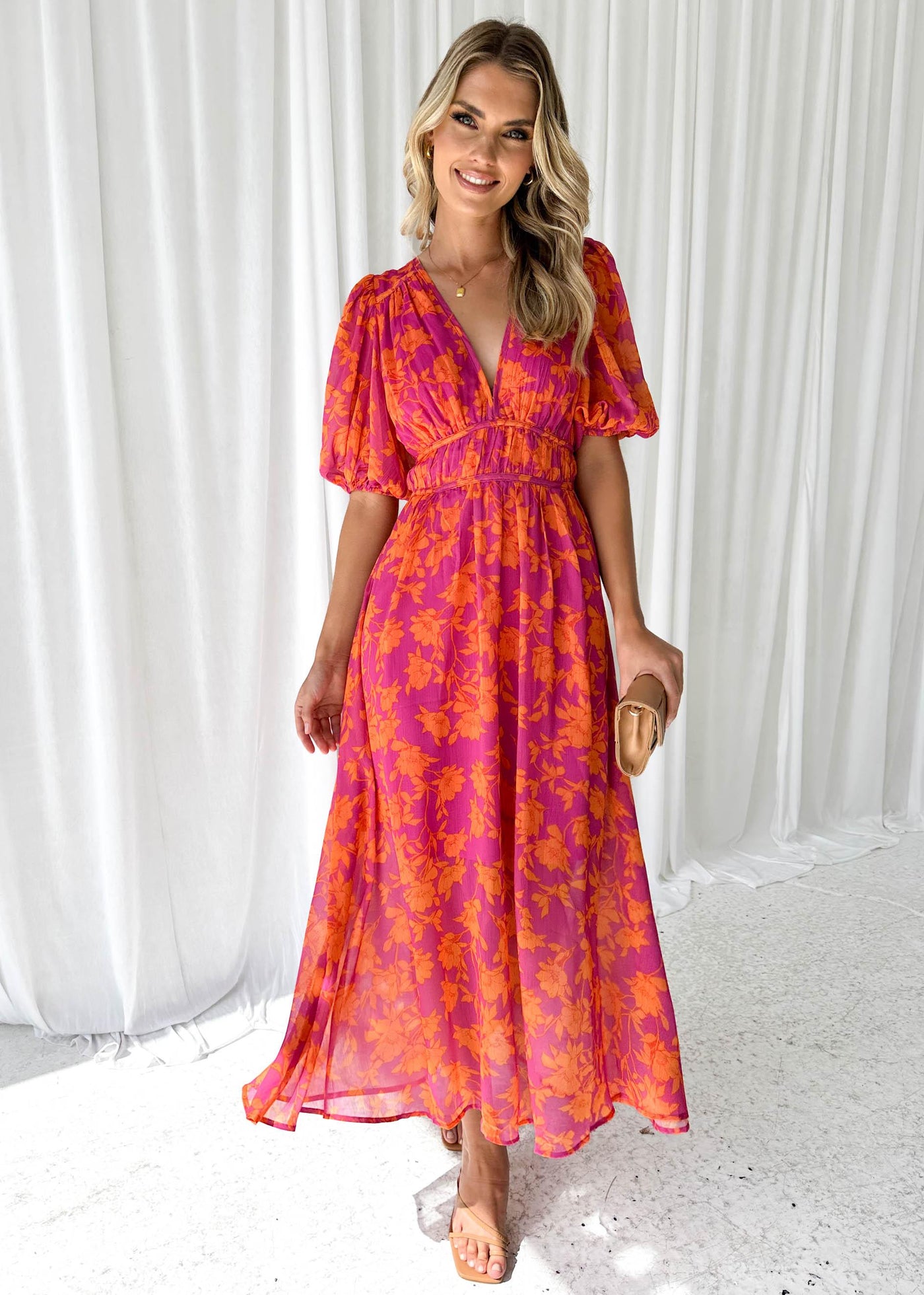 Kathy - Elegantes Maxikleid mit V-Ausschnitt
