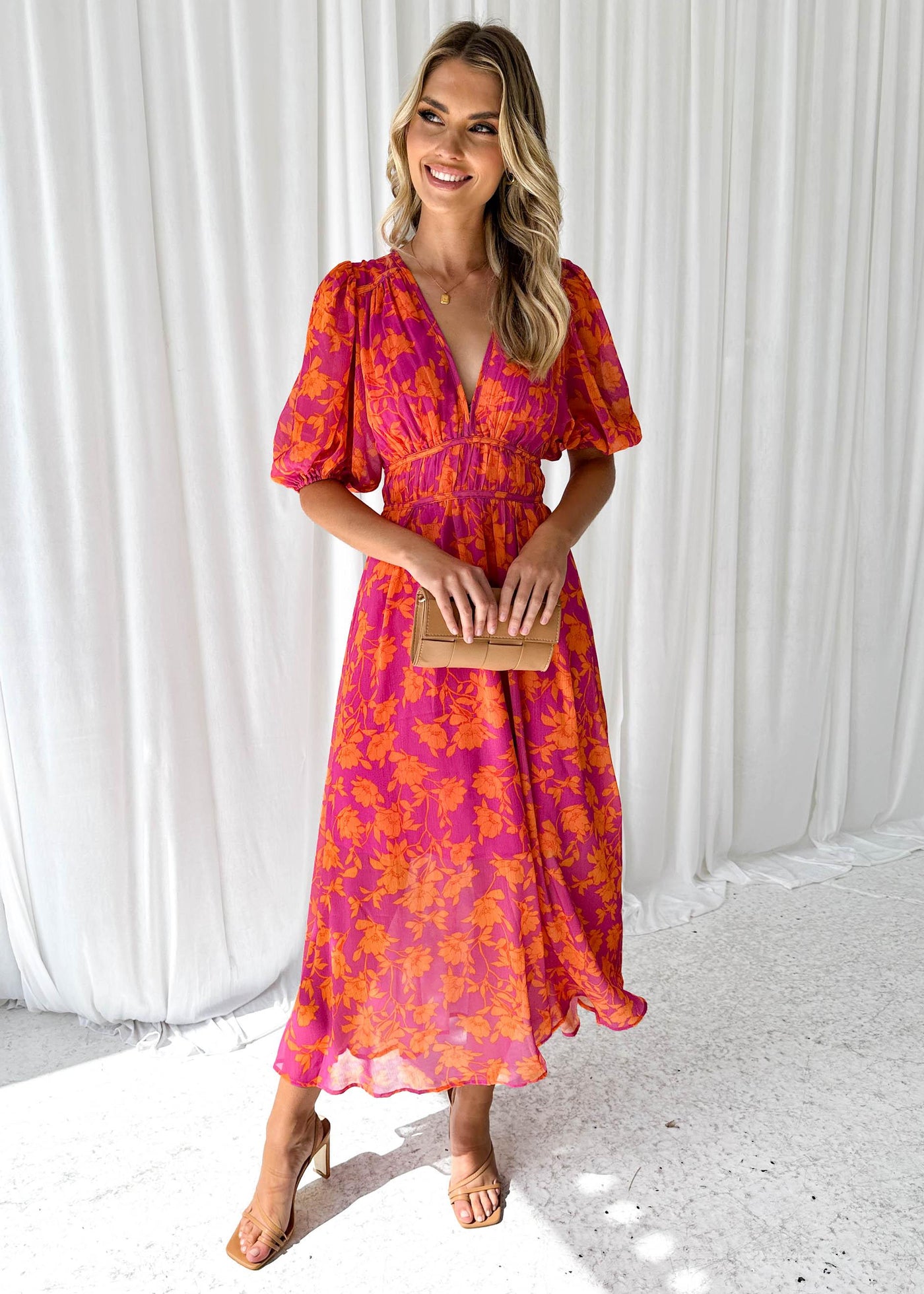 Kathy - Elegantes Maxikleid mit V-Ausschnitt