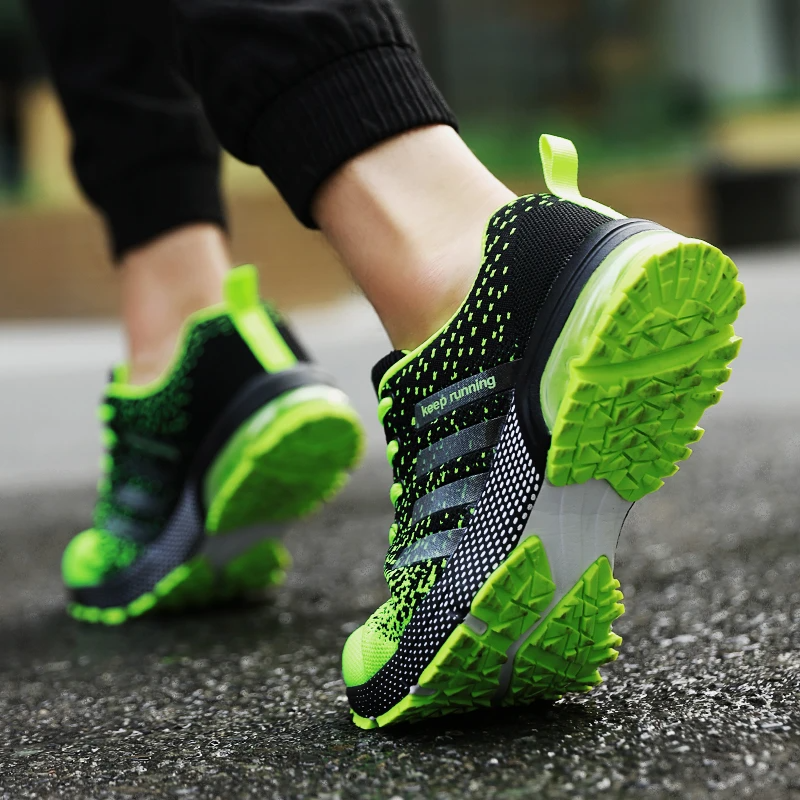 Bequeme orthopädische Turnschuhe für Herren Runmax