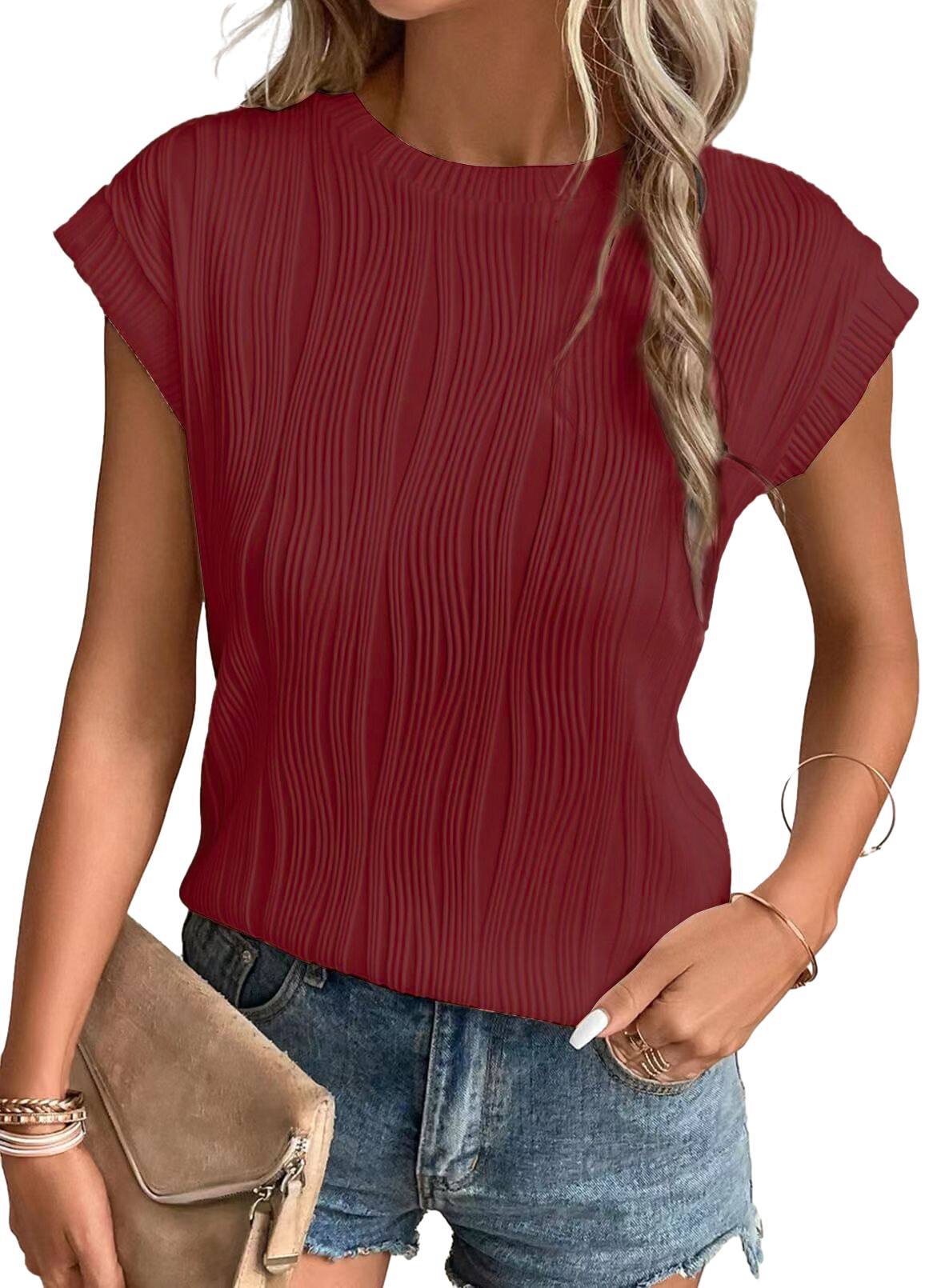 Loose-fitting T-shirt with round neckline for women - soft and stylish