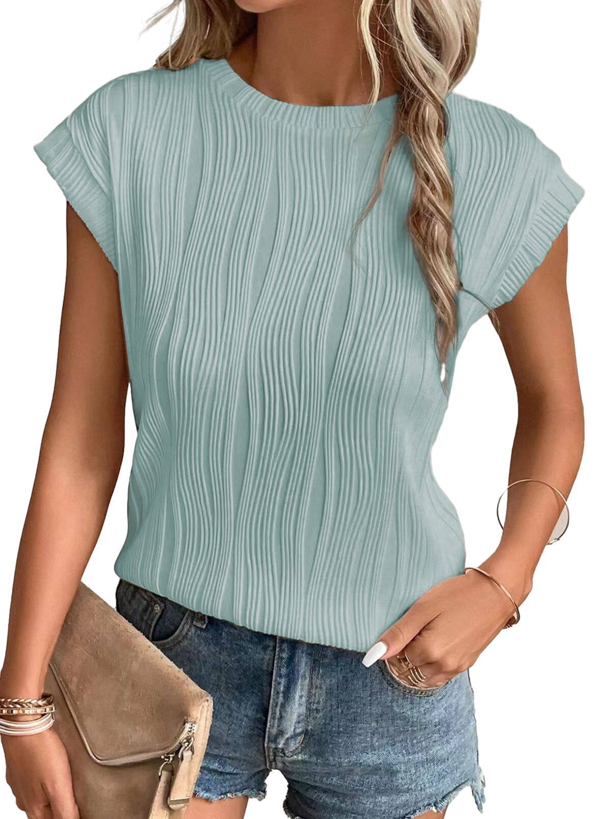 Loose-fitting T-shirt with round neckline for women - soft and stylish