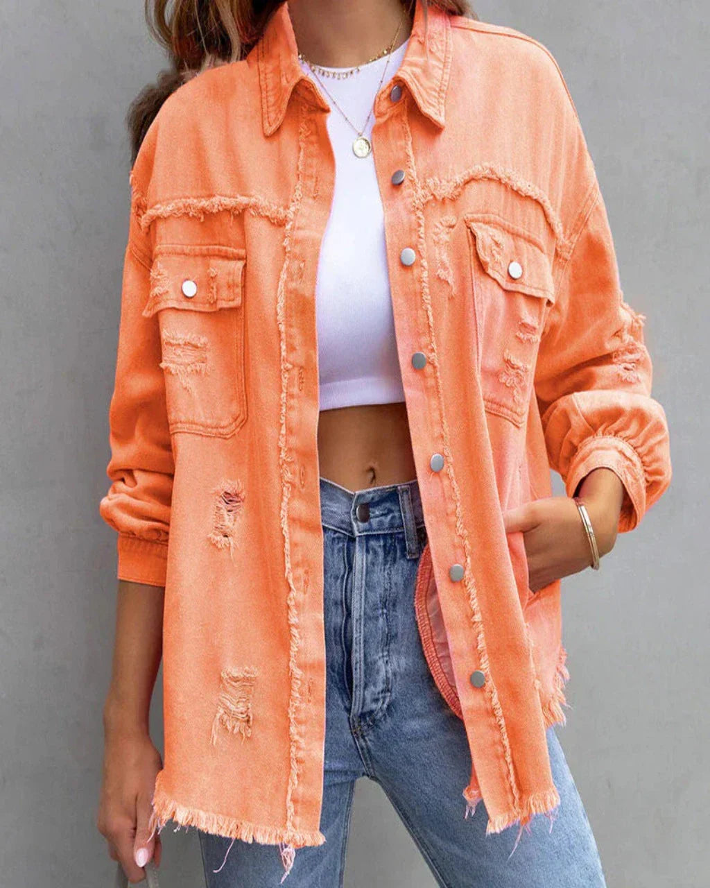 Émile getragene Jeansjacke - zeitloser Stil mit modernem Touch