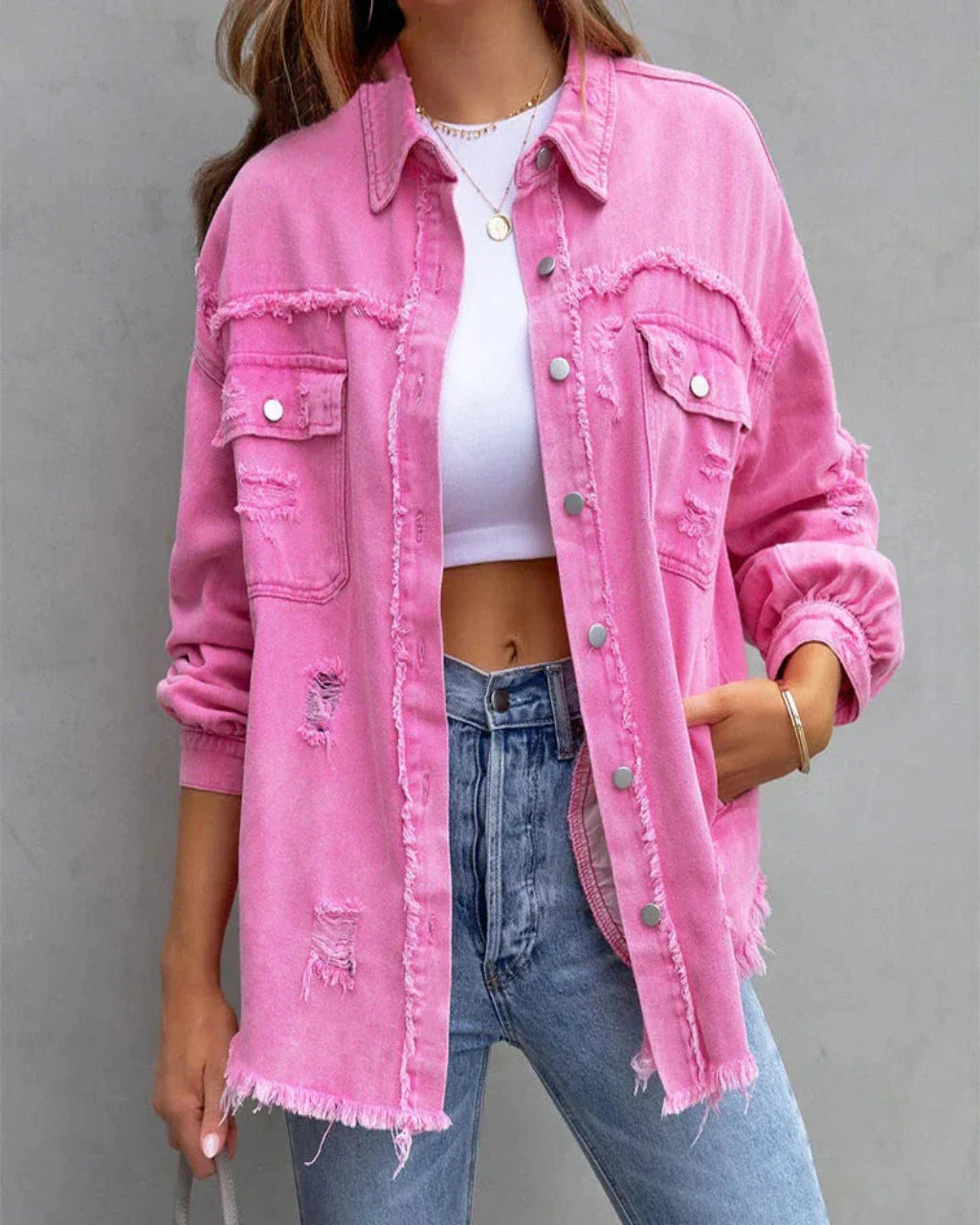 Émile getragene Jeansjacke - zeitloser Stil mit modernem Touch