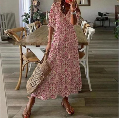 Adele - Langes weißes Spitzenkleid mit V-Ausschnitt