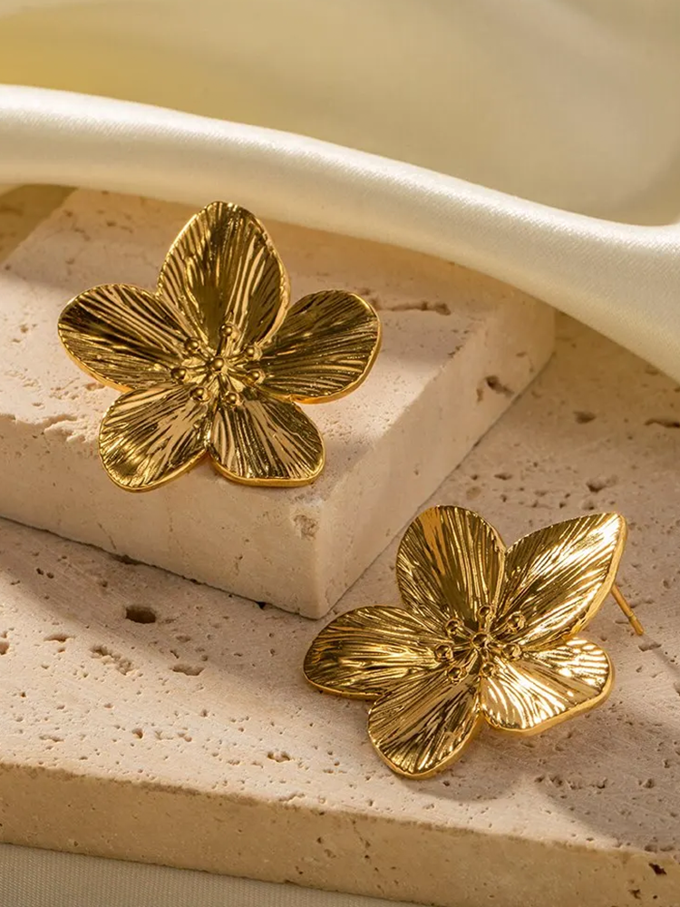 Boucles d'oreilles pétales de fleurs Rianne en or