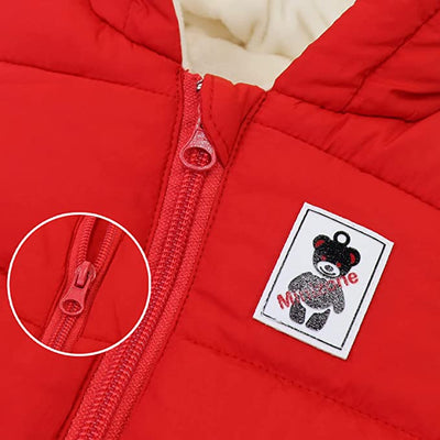 Warmer und kuscheliger Baby-Winterstrampler mit Ohren