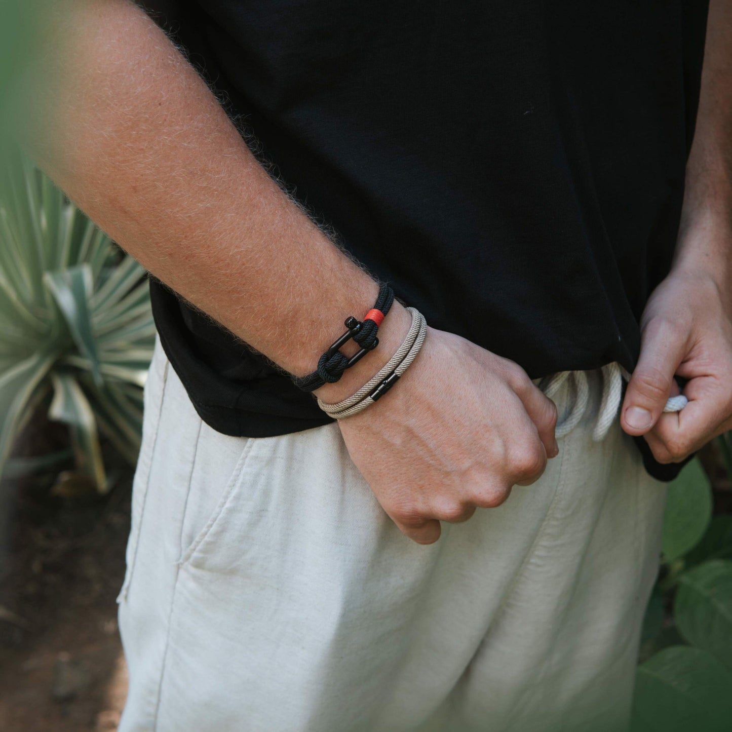 Ara - Bracelet magnétique en corde - Édition brune