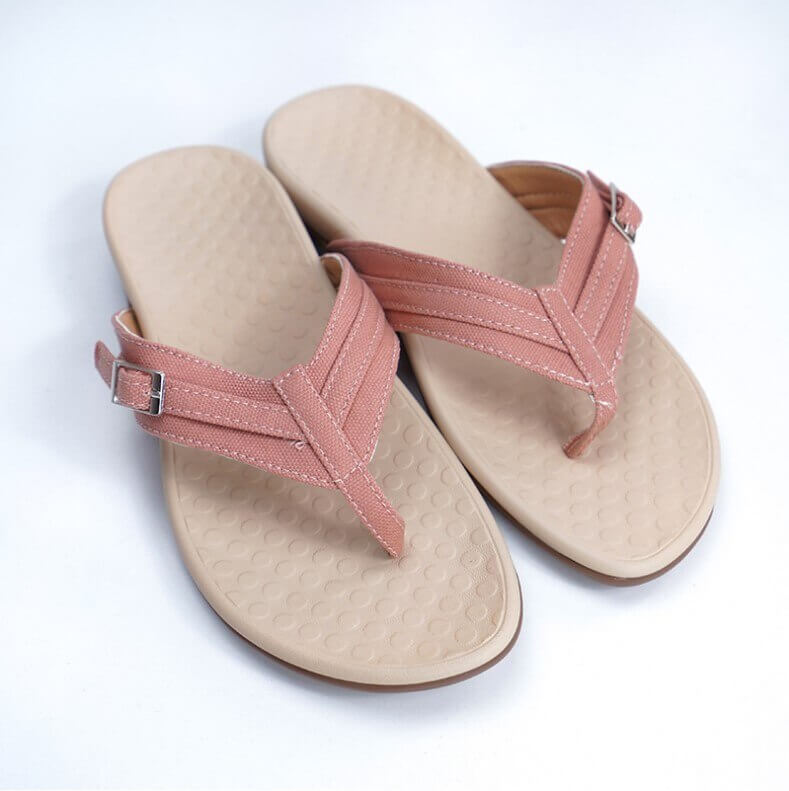 Orthopädische Sandalen für den Sommer