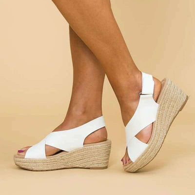 Trendige Sandalen die den Füßen Halt geben