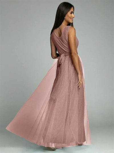 Elisa | Abendkleid mit Netzdetails und hohem Schlitz