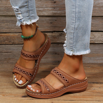 Orthopädische Sandalen für Frauen mit ergonomischem Fußbett