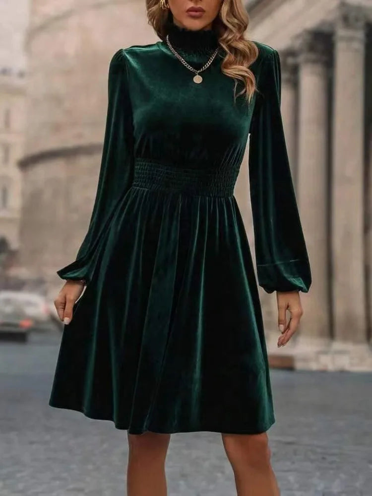 Stylish women's velvet dress | Perfect for spring and summer