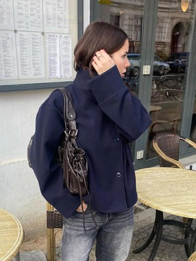 Short women's wool jacket | High collar | Single button closure