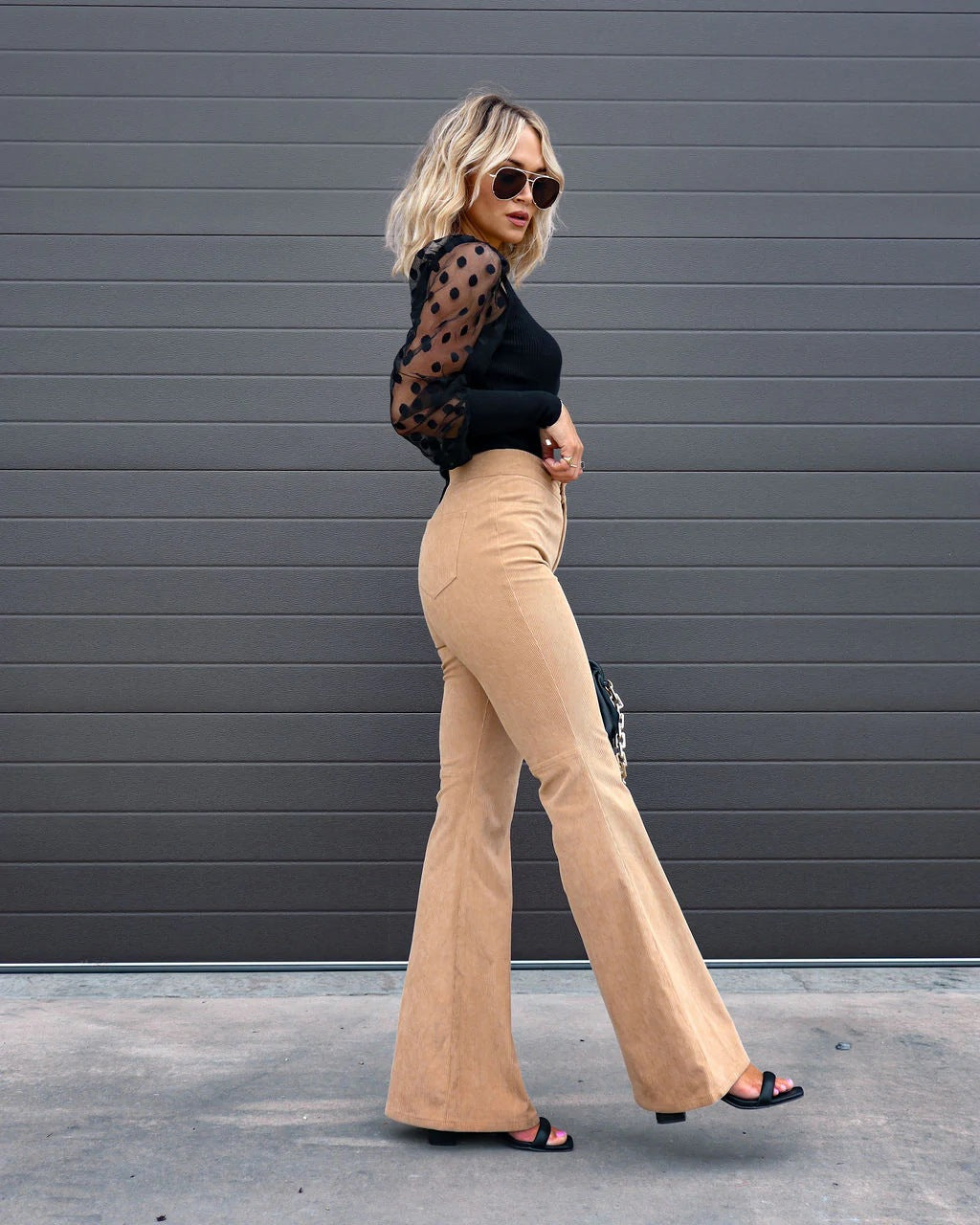 Schlaghose im Vogue-Stil