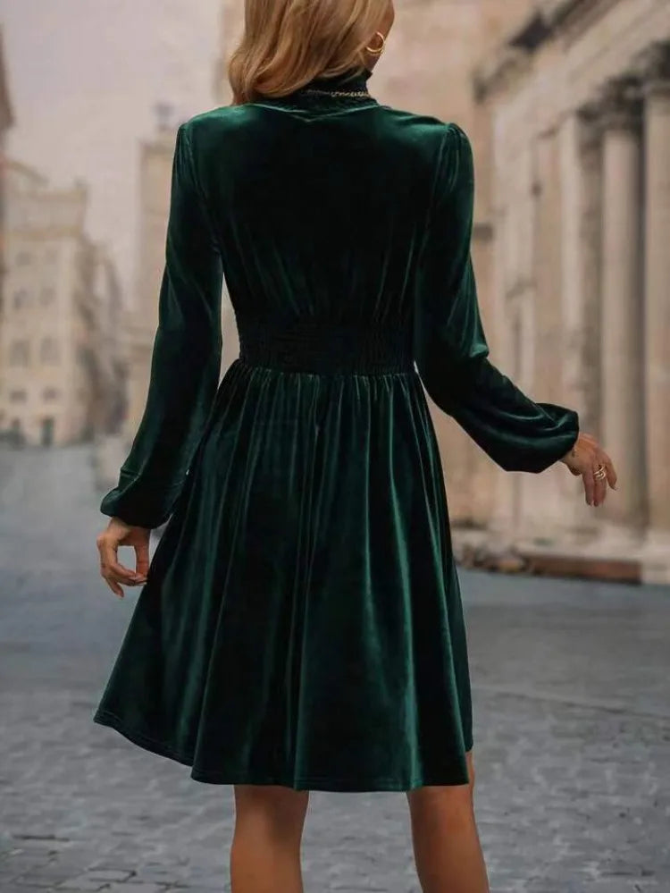 Stylish women's velvet dress | Perfect for spring and summer
