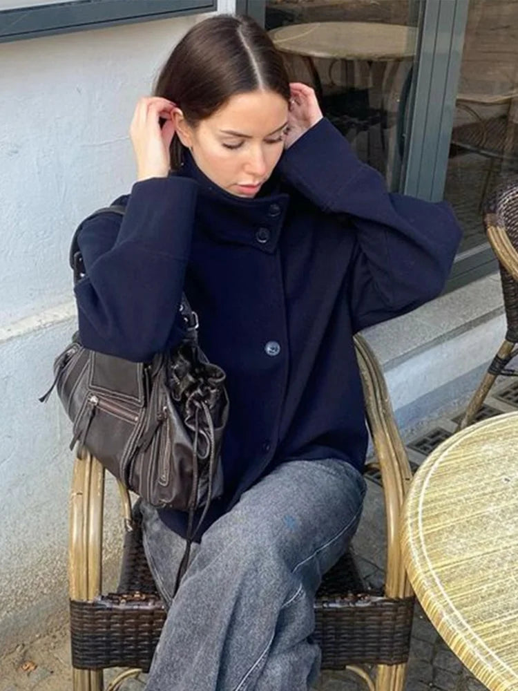 Short women's wool jacket | High collar | Single button closure