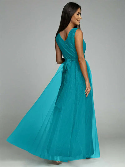 Elisa | Abendkleid mit Netzdetails und hohem Schlitz