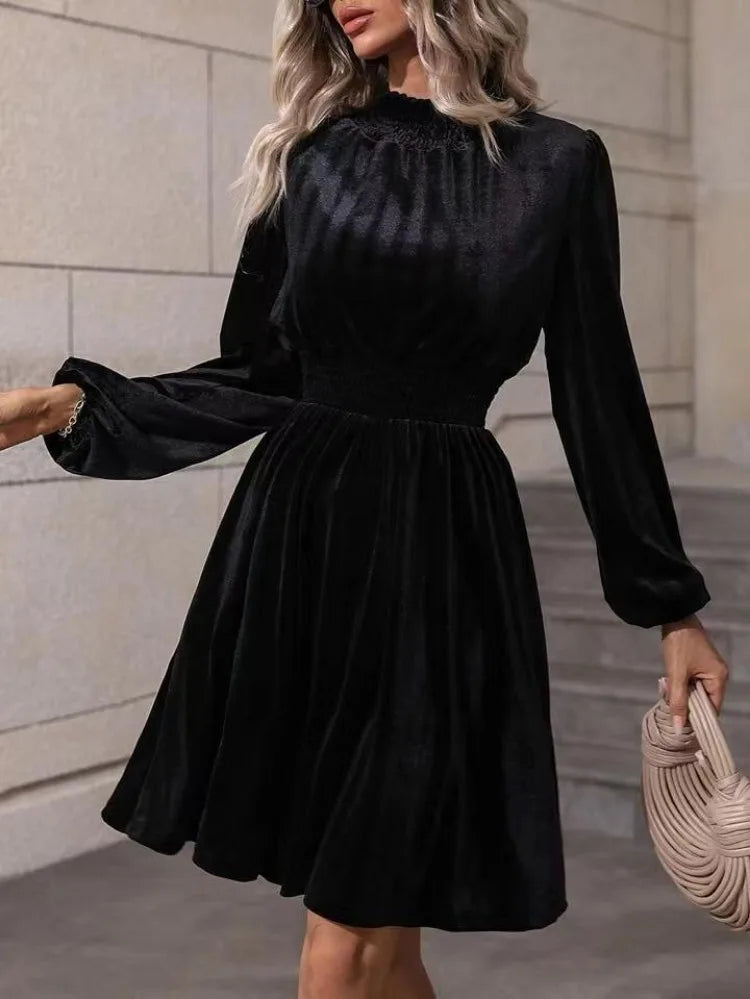 Stylish women's velvet dress | Perfect for spring and summer