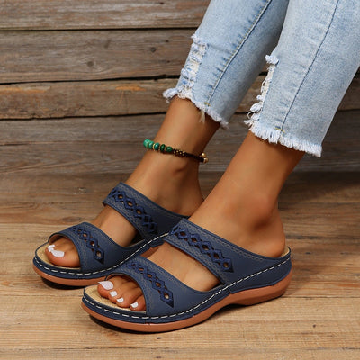 Orthopädische Sandalen für Frauen mit ergonomischem Fußbett