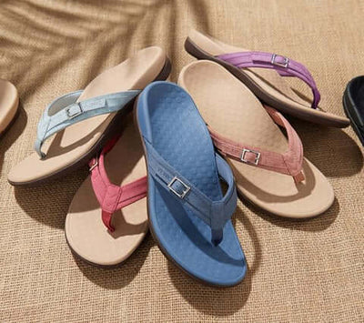 Orthopädische Sandalen für den Sommer