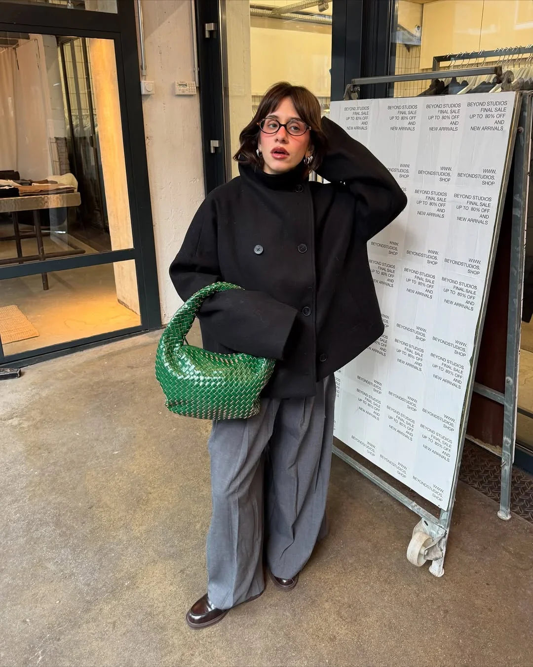 Damen Wollmantel | Hoher Kragen | Doppelter Knopfverschluss