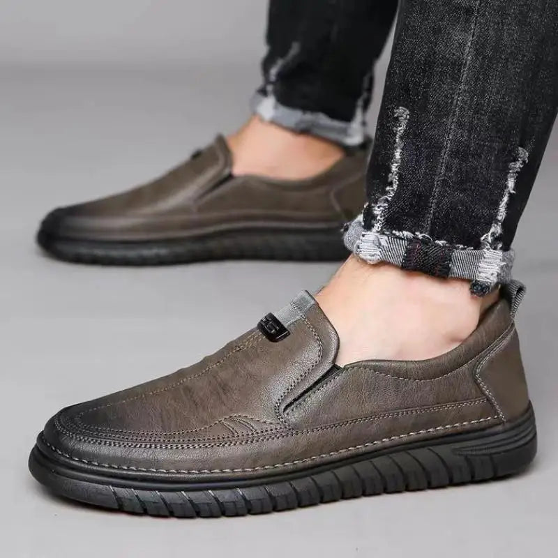 Handgefertigte Lederschuhe für Männer