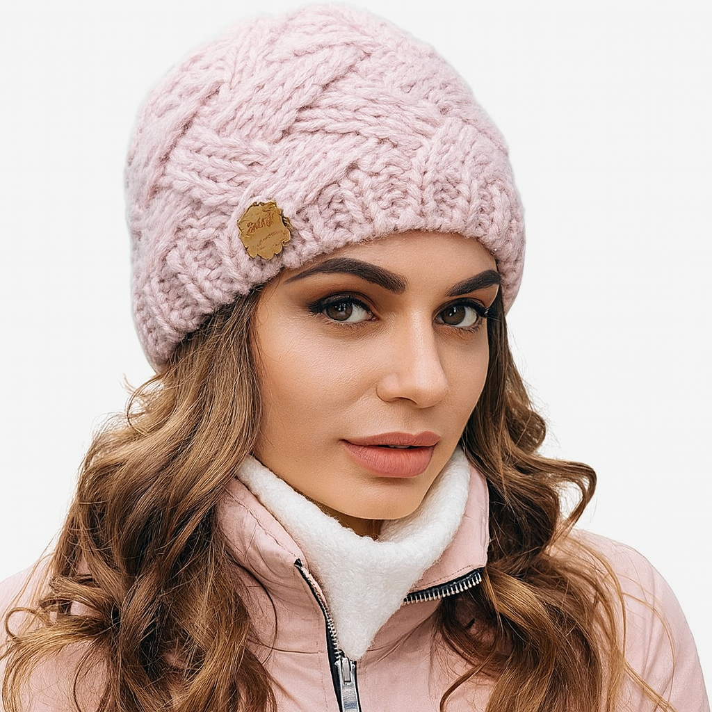 Knitted hat pink